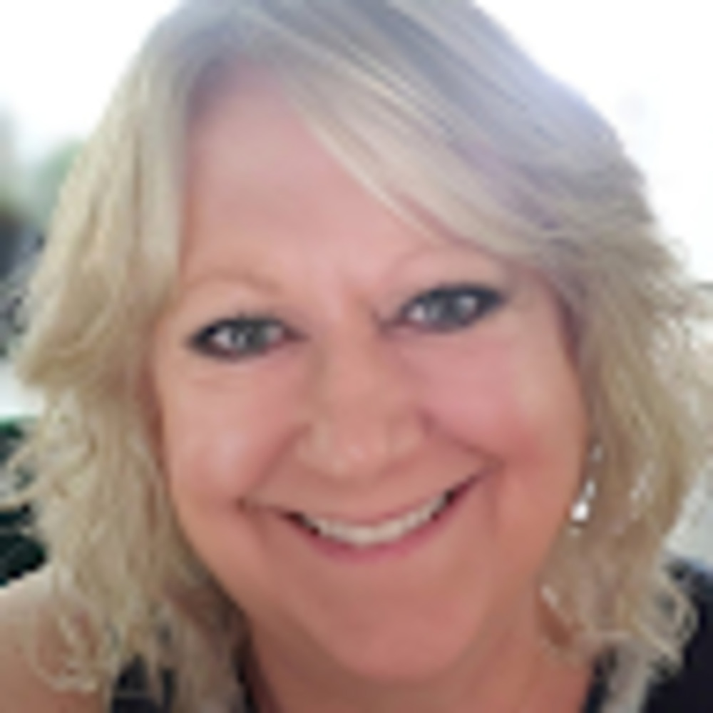 Meet your Posher, Lishia